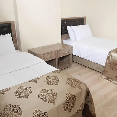 Hotel apartamentowy Royal Life 2*