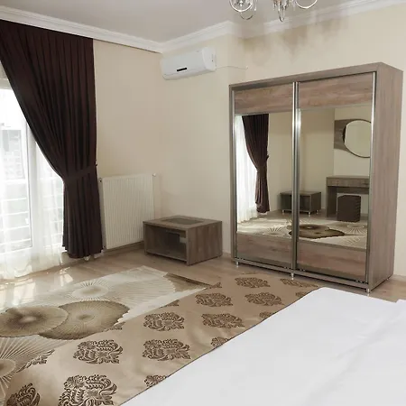 Apart-hotel Royal Life