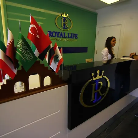 Hotel apartamentowy Royal Life 2*