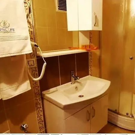 Royal Life Kaşüstü