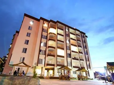 Hotel apartamentowy Royal Life 2*