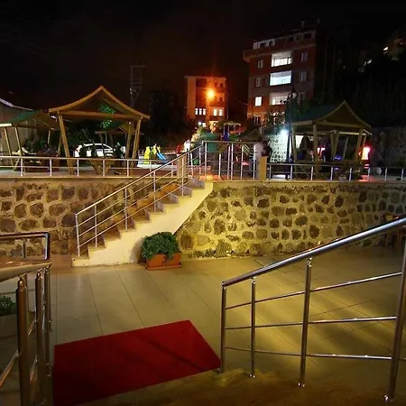 Hotel apartamentowy Royal Life Kaşüstü